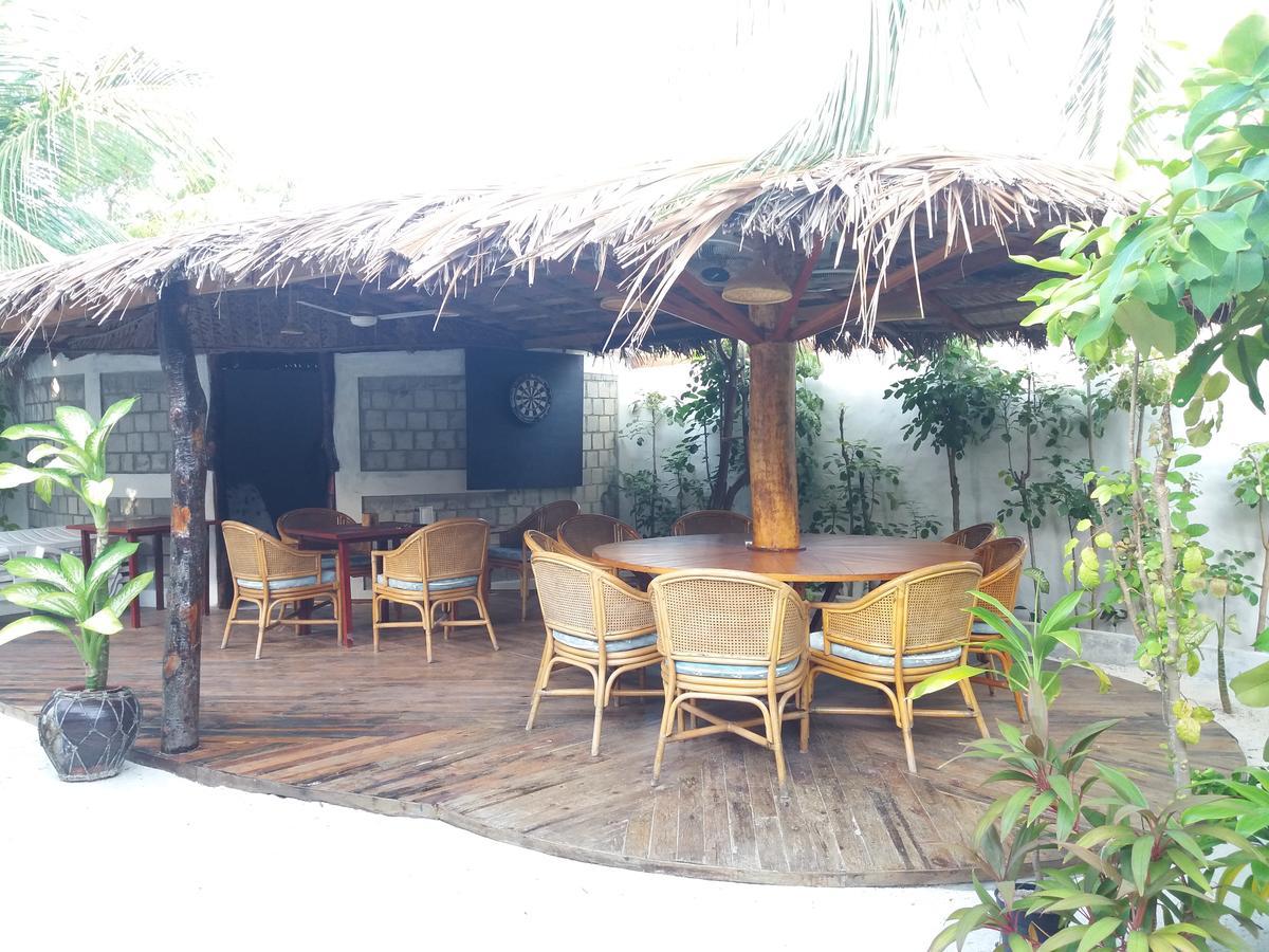Alvi Star Inn Thulhaadhoo Exterior photo